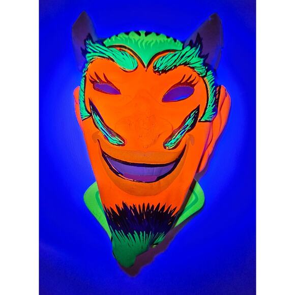 Devil Halloween Mask Black Light Reactive Zest Bar Giveaway 1960s Vacuform - Picture 7 of 15